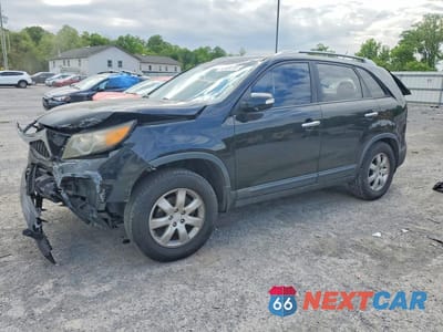 2011 KIA SORENTO LX 5XYKT3A19BG138013 - główne zdjęcie licytacji z USA - miniatura