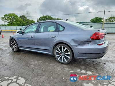 Drugie zdjęcie samochodu z przodu: 2018 VOLKSWAGEN PASSAT GT VIN:1VWJM7A30JC038741 - miniatura