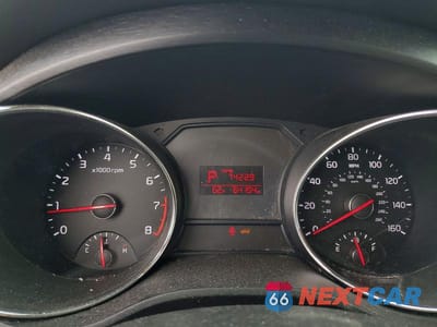 Zdjęcie 9 z 13 samochodu: 2018 KIA SEDONA LX VIN:KNDMB5C18J6380250 - miniatura