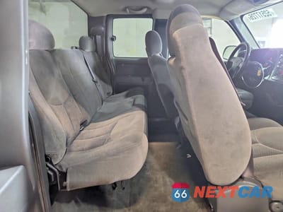 Zdjęcie 10 z 12 samochodu: 2007 CHEVROLET SILVERADO K1500 CLASSIC VIN:1GCEK19Z47Z203406 - miniatura