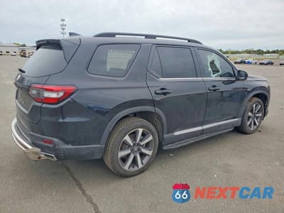 Trzecie zdjęcie samochodu z tyłu: 2025 HONDA PILOT TOURING VIN:5FNYG1H7XSB119135 - miniatura