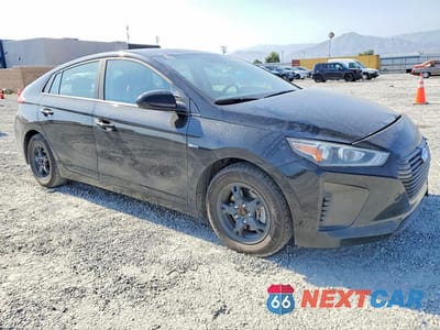 Czwarte zdjęcie samochodu z boku: 2017 HYUNDAI IONIQ BLUE VIN:KMHC65LC5HU035986 - miniatura