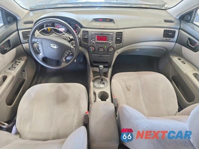 Zdjęcie 8 z 12 samochodu: 2009 KIA OPTIMA LX VIN:KNAGE228795308424 - miniatura