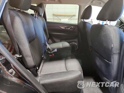 Zdjęcie 11 z 13 samochodu: 2017 NISSAN ROGUE SV VIN:KNMAT2MV9HP557215 - miniatura