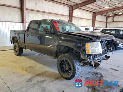 Czwarte zdjęcie samochodu z boku: 2009 GMC SIERRA K2500 SLE VIN:1GTHK53629F151992 - miniatura