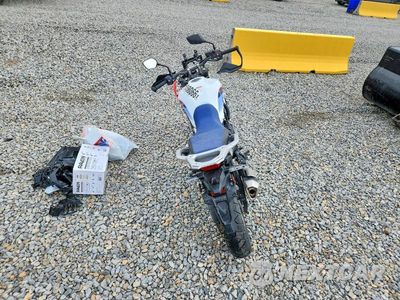 Zdjęcie 6 z 10 samochodu: 2025 HONDA XL750 VIN:JH2RD1714SK000159 - miniatura