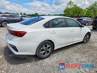 Trzecie zdjęcie samochodu z tyłu: 2020 KIA FORTE FE VIN:3KPF24AD6LE182800 - miniatura