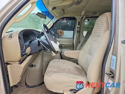 Zdjęcie 7 z 14 samochodu: 2003 FORD ECONOLINE E150 WAGON VIN:1FMRE11L23HB04353 - miniatura
