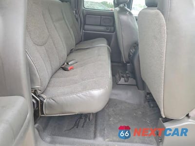 Zdjęcie 10 z 12 samochodu: 2004 CHEVROLET SILVERADO K1500 VIN:2GCEK19V841168354 - miniatura