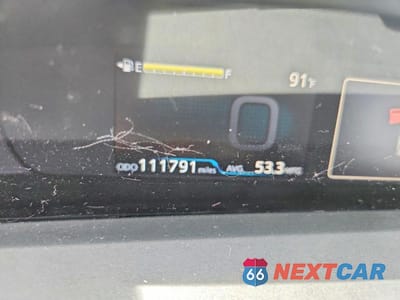 Zdjęcie 9 z 13 samochodu: 2016 TOYOTA PRIUS TWO ECO VIN:JTDKARFU3G3508492 - miniatura