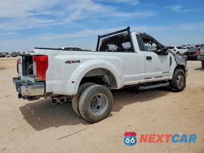 Trzecie zdjęcie samochodu z tyłu: 2019 FORD F350 SUPER DUTY VIN:1FTRF3DT1KEE16205 - miniatura