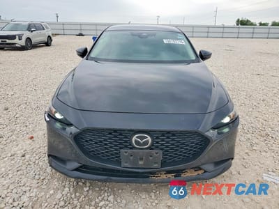Piąte zdjęcie samochodu w środku: 2020 MAZDA 3 SELECT VIN:3MZBPACL5LM132864 - miniatura