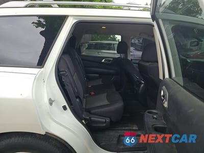 Zdjęcie 6 z 12 samochodu: 2018 NISSAN PATHFINDER SV VIN:5N1DR2MN7JC673968 - miniatura