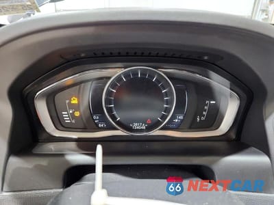 Zdjęcie 9 z 13 samochodu: 2016 VOLVO XC60 T5 PREMIER VIN:YV4612RK9G2785198 - miniatura