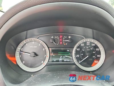 Zdjęcie 9 z 12 samochodu: 2015 NISSAN SENTRA SV VIN:3N1AB7AP4FY315114 - miniatura