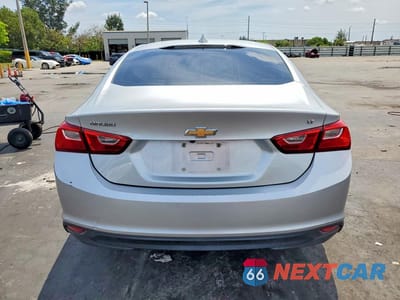 Zdjęcie 6 z 12 samochodu: 2017 CHEVROLET MALIBU LT VIN:1G1ZE5ST2HF185831 - miniatura
