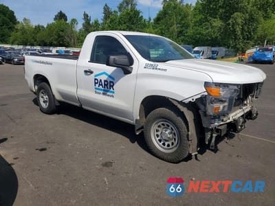 Czwarte zdjęcie samochodu z boku: 2022 CHEVROLET SILVERADO C1500 VIN:3GCNAAEKXNG558279 - miniatura