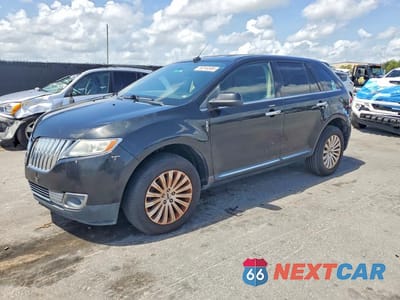 2015 LINCOLN MKX 2LMDJ8JK3FBL22328 - główne zdjęcie licytacji z USA - miniatura