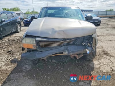 Piąte zdjęcie samochodu w środku: 2002 GMC SONOMA VIN:1GTCS19W128215427 - miniatura