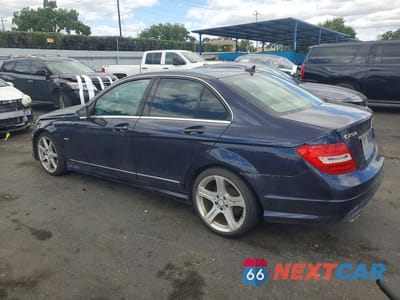 Drugie zdjęcie samochodu z przodu: 2012 MERCEDES-BENZ C 250 VIN:WDDGF4HBXCA629764 - miniatura