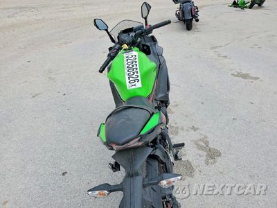 Zdjęcie 6 z 9 samochodu: 2022 KAWASAKI EX650 N VIN:ML5EXEN12NDA75280 - miniatura