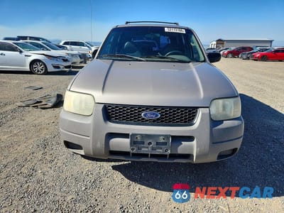 Piąte zdjęcie samochodu w środku: 2001 FORD ESCAPE XLS VIN:1FMYU02171KA68598 - miniatura