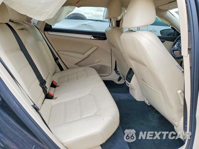 Zdjęcie 10 z 12 samochodu: 2019 VOLKSWAGEN PASSAT WOLFSBURG VIN:1VWLA7A36KC009909 - miniatura