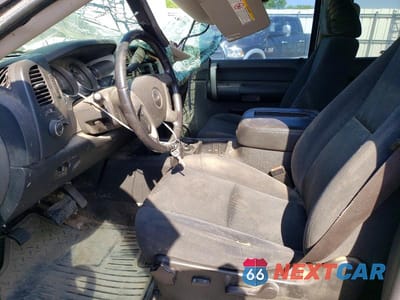 Zdjęcie 7 z 13 samochodu: 2008 GMC SIERRA K3500 VIN:1GTJK33678F168789 - miniatura