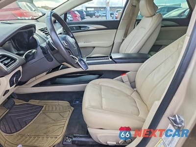 Zdjęcie 7 z 12 samochodu: 2017 LINCOLN MKZ SELECT VIN:3LN6L5C99HR660604 - miniatura