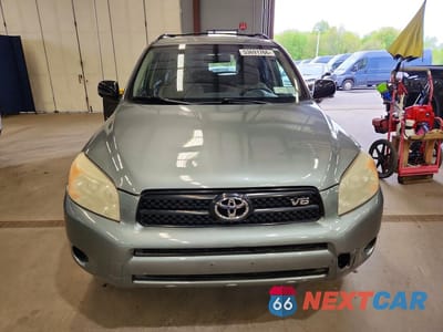 Piąte zdjęcie samochodu w środku: 2008 TOYOTA RAV4 BASE VIN:JTMBK33V886037589 - miniatura