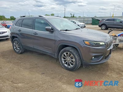Czwarte zdjęcie samochodu z boku: 2021 JEEP CHEROKEE LATITUDE LUX VIN:1C4PJMMX3MD210228 - miniatura