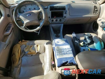Zdjęcie 8 z 12 samochodu: 2002 FORD EXPLORER SPORT TRAC VIN:1FMZU67E22UC51805 - miniatura