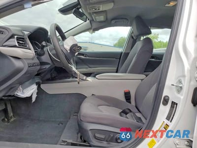 Zdjęcie 7 z 12 samochodu: 2023 TOYOTA CAMRY LE VIN:4T1C11AK3PU821043 - miniatura