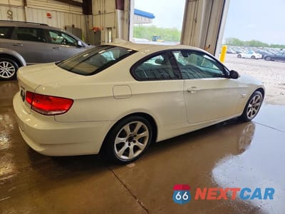 Trzecie zdjęcie samochodu z tyłu: 2009 BMW 328 XI VIN:WBAWC33549PU84895 - miniatura