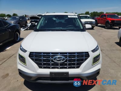 Piąte zdjęcie samochodu w środku: 2021 HYUNDAI VENUE SEL VIN:KMHRC8A37MU083734 - miniatura
