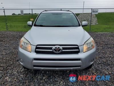 Piąte zdjęcie samochodu w środku: 2008 TOYOTA RAV4 LIMITED VIN:JTMZD31V386058216 - miniatura