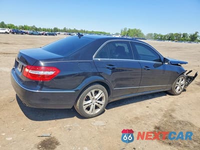 Trzecie zdjęcie samochodu z tyłu: 2011 MERCEDES-BENZ E 350 VIN:WDDHF5GBXBA362264 - miniatura