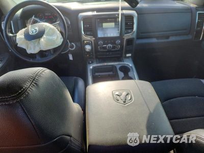 Zdjęcie 8 z 12 samochodu: 2016 RAM 1500 SPORT VIN:1C6RR7HT6GS415690 - miniatura