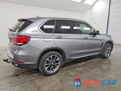 Trzecie zdjęcie samochodu z tyłu: 2017 BMW X5 XDRIVE35I VIN:5UXKR0C39H0X78666 - miniatura