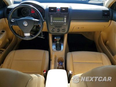 Zdjęcie 8 z 12 samochodu: 2008 VOLKSWAGEN JETTA VIN:3VWRM71K48M078369 - miniatura