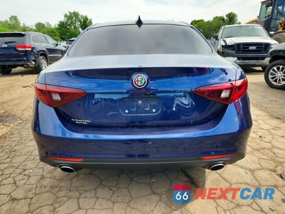Zdjęcie 6 z 13 samochodu: 2017 ALFA ROMEO GIULIA Q4 VIN:ZARFAEDN6H7556817 - miniatura