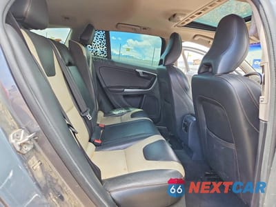 Zdjęcie 10 z 12 samochodu: 2017 VOLVO V60 CROSS COUNTRY PREMIER VIN:YV440MWKXH1025766 - miniatura