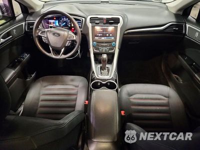 Zdjęcie 8 z 12 samochodu: 2016 FORD FUSION SE VIN:3FA6P0H70GR108965 - miniatura