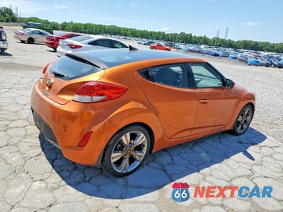 Trzecie zdjęcie samochodu z tyłu: 2012 HYUNDAI VELOSTER BASE VIN:KMHTC6AD6CU023641 - miniatura