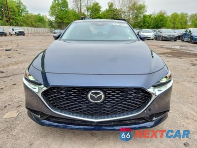Piąte zdjęcie samochodu w środku: 2026 MAZDA 3 PREFERRED VIN:JM1BPACL0T1875786 - miniatura