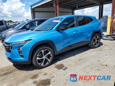 2025 CHEVROLET TRAX 1RS KL77LGEP1SC281440 - główne zdjęcie licytacji z USA - miniatura