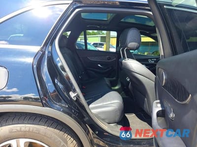 Zdjęcie 6 z 10 samochodu: 2018 MERCEDES-BENZ GLC 300 VIN:WDC0G4JB3JV107125 - miniatura