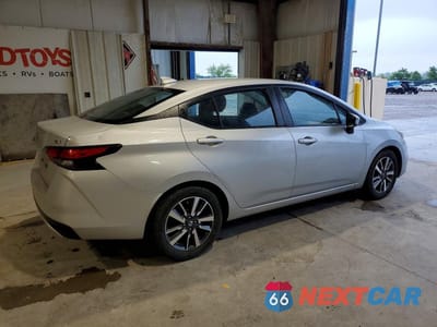 Trzecie zdjęcie samochodu z tyłu: 2021 NISSAN VERSA SV VIN:3N1CN8EV4ML833488 - miniatura