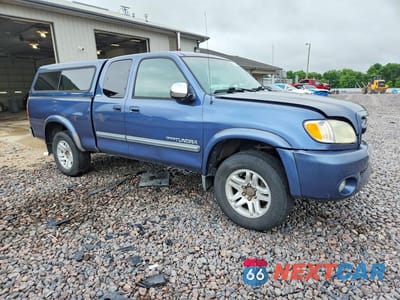 Czwarte zdjęcie samochodu z boku: 2004 TOYOTA TUNDRA ACCESS CAB SR5 VIN:5TBBT441X4S445609 - miniatura