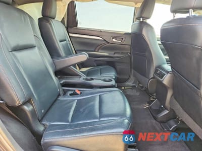 Zdjęcie 11 z 13 samochodu: 2014 TOYOTA HIGHLANDER XLE VIN:5TDJKRFHXES063546 - miniatura